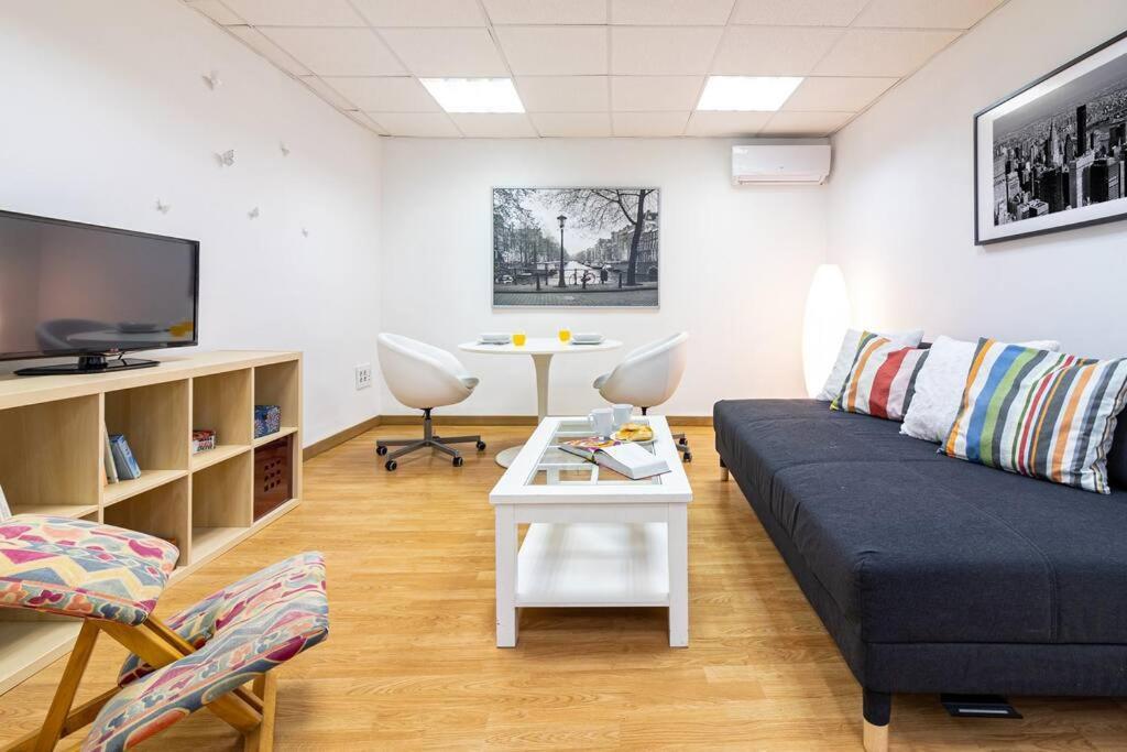 Arriola F Freshapartments Malaga Bagian luar foto